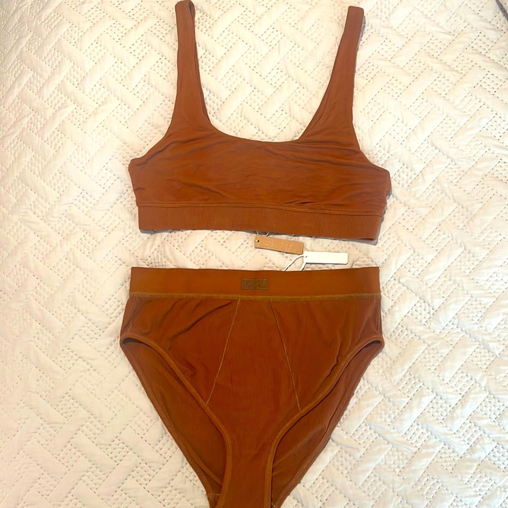 NWT SKIMS lounge bra and panty - XL Copper